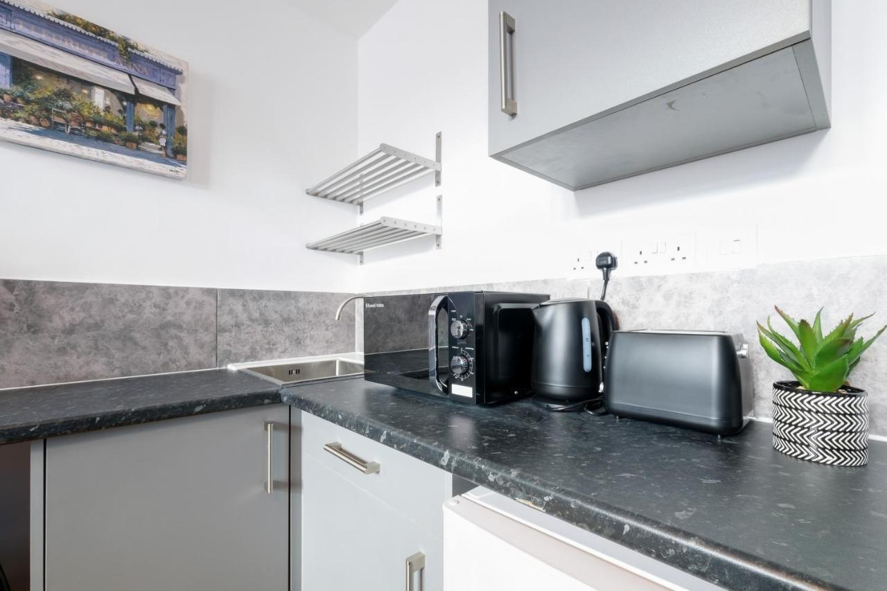 Fernbank Studios Sudbury Hill Harrow Self-Contained Studios With En-Suite Wembley Luaran gambar