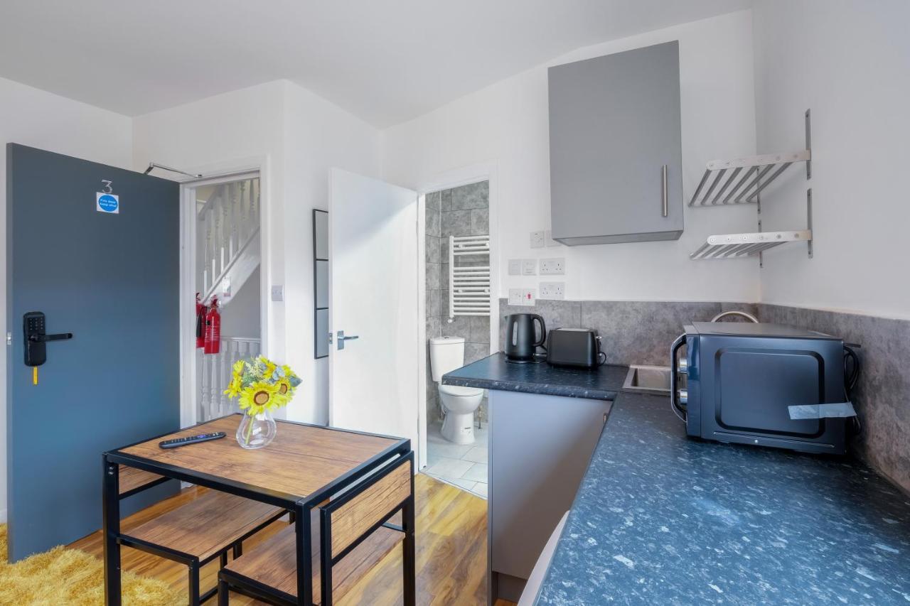 Fernbank Studios Sudbury Hill Harrow Self-Contained Studios With En-Suite Wembley Luaran gambar