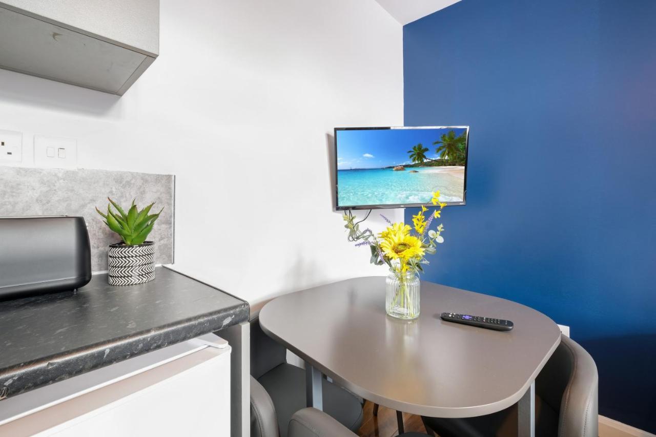 Fernbank Studios Sudbury Hill Harrow Self-Contained Studios With En-Suite Wembley Luaran gambar